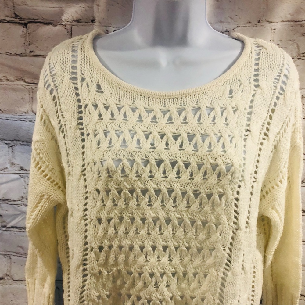 NWT🎉HP🎉🦅American Eagle Outfitters🦅Gorgeous Crewneck🦅Measurements in Pics🦅
